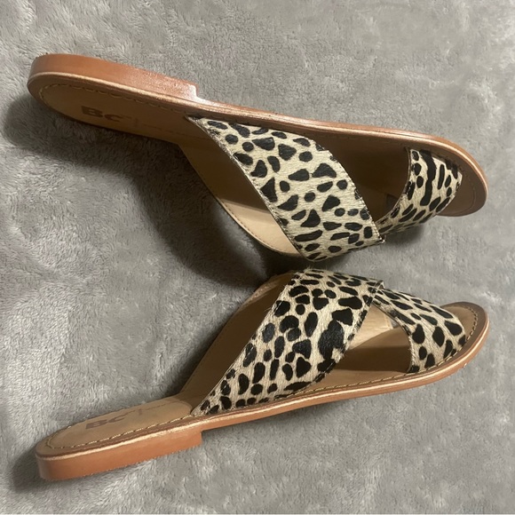 BC animal print slip in sandals - Picture 3 of 4